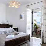 Sea Lilies Apartahotel
