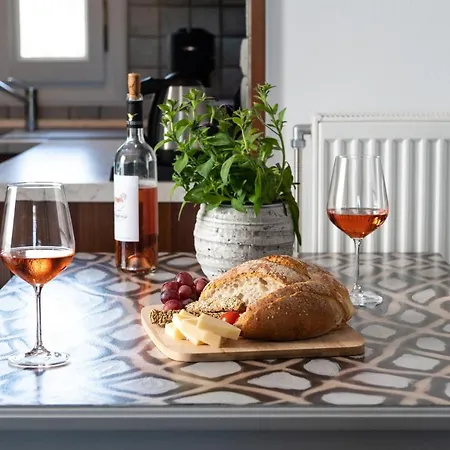 Sea Lilies Aparthotel 4*