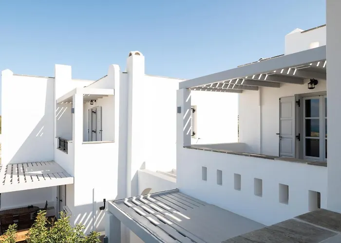 Sea Lilies Aparthotel 4*