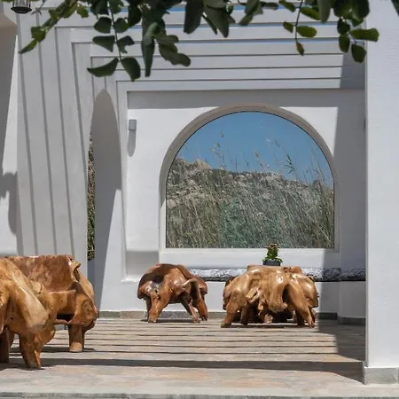 Sea Lilies Apartahotel 4*