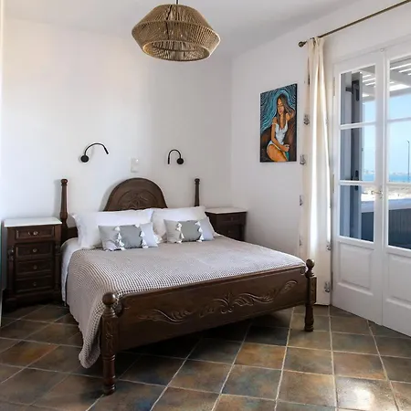 Sea Lilies Aparthotel