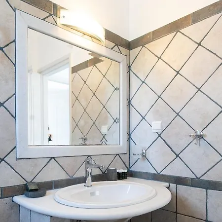 Sea Lilies 4* Pláka