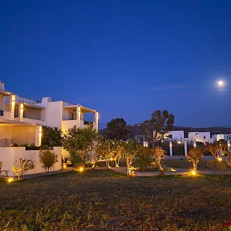 Sea Lilies Aparthotel Plaka (Naxos)